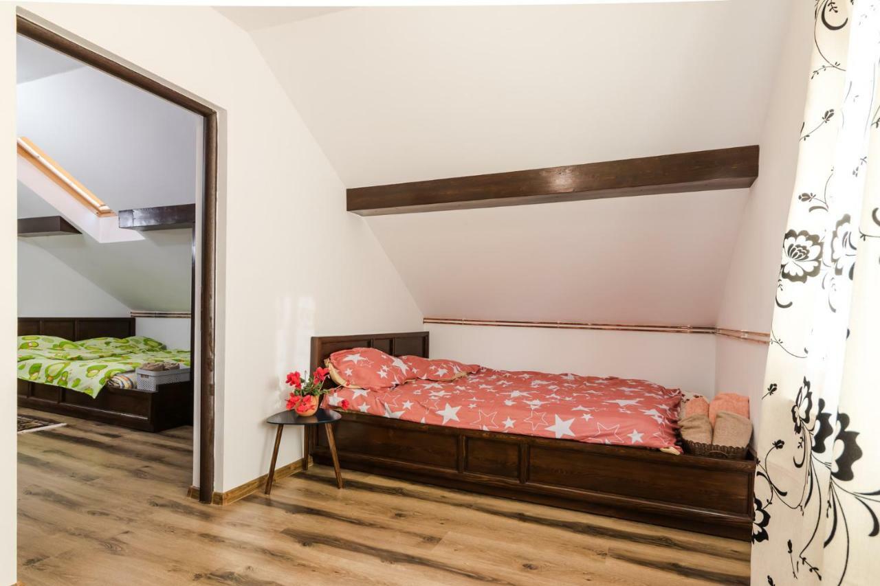 Casa De Vacanta Mirela Novaci-Străini Eksteriør bilde